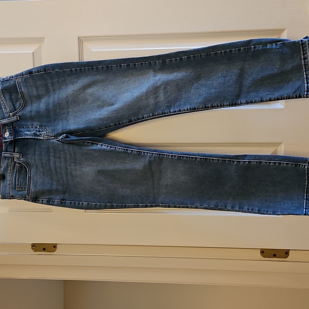 Lucky Brand "Sweet" Mid Rise Straight Fit